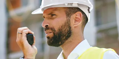 PKT-300E - PMR446 License-free radio, powerful performance in a small package.